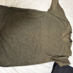 Lululemon Athletica Brown Short Sleeve Tee